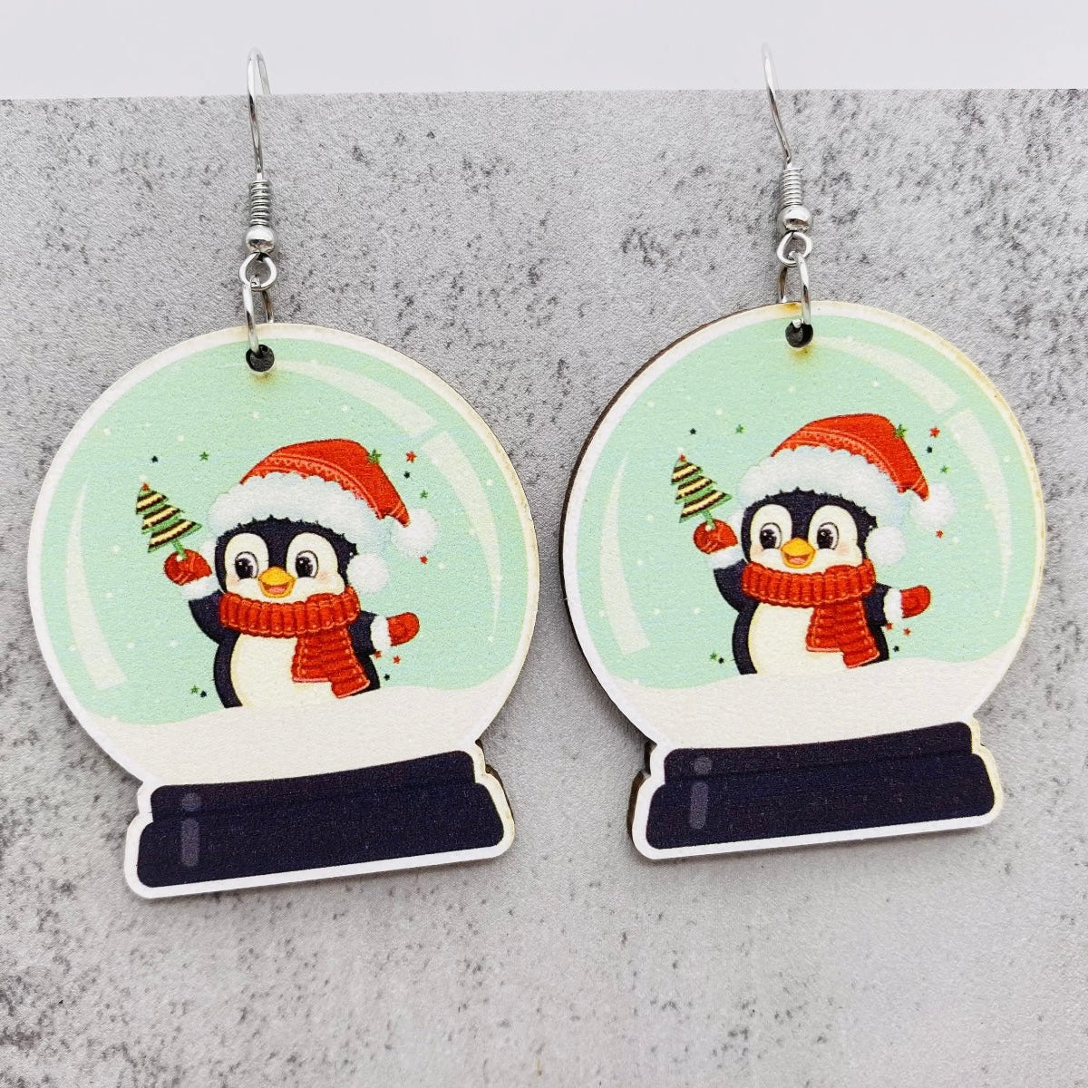 Adorable Vintage Wood Christmas Earrings