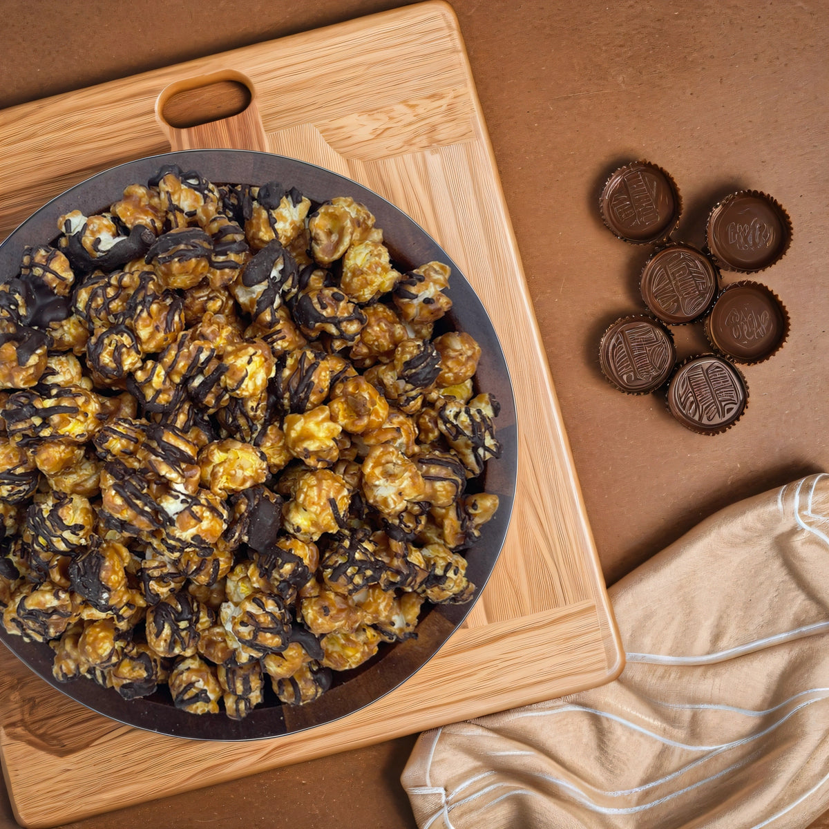 Large Gourmet Peanut Butter Cup Popcorn Bag